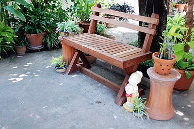 chair.jpg